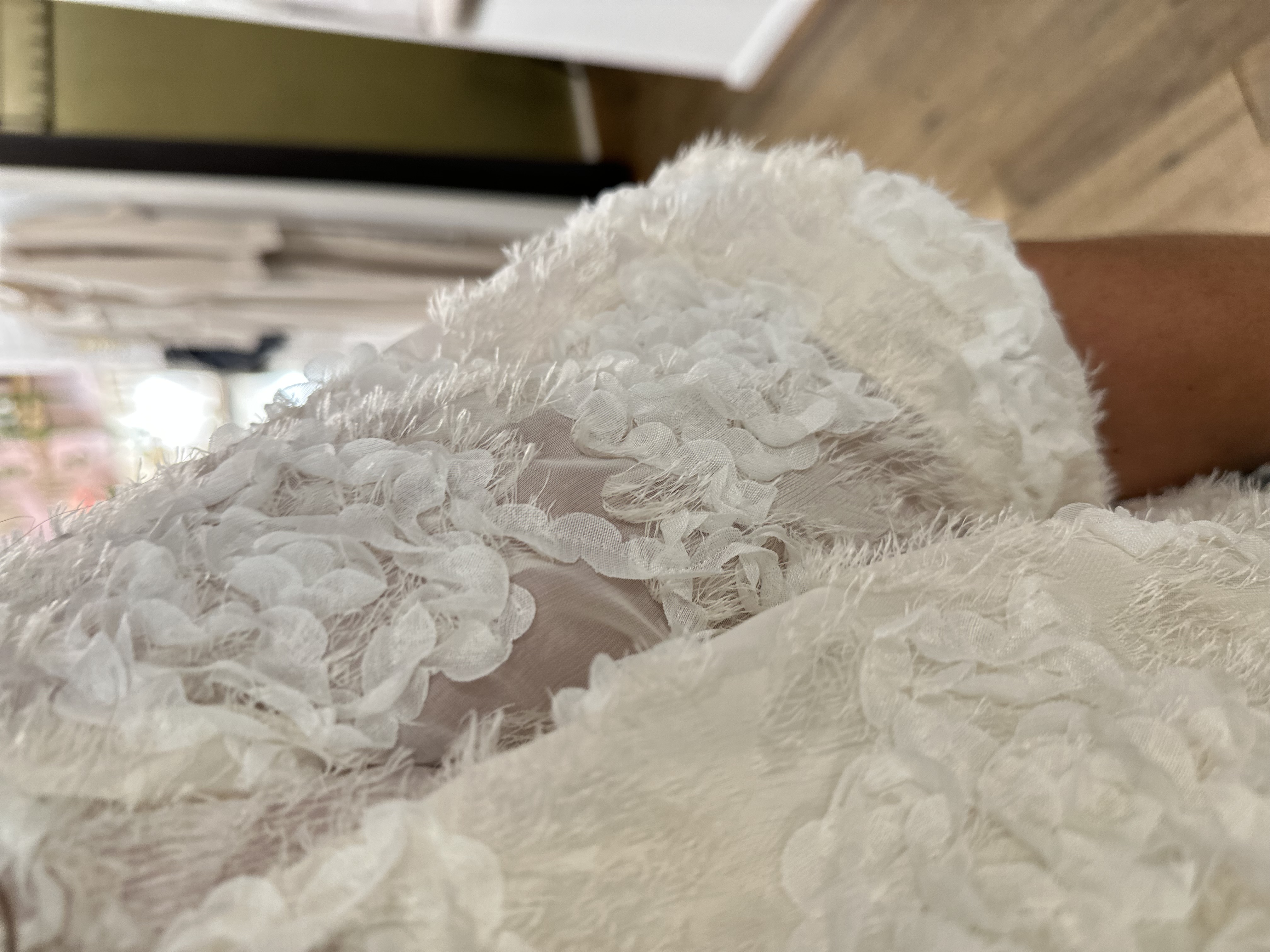 Top Orlena -  Off white