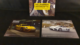 Porsche postcards 718 Spyder and 718 Cayman GT4 - Vollkommen Unvernunftig