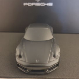 Porsche 911 992 Carrera Schwarz - Briefbeschwerer