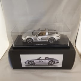 Porsche 911 (992) Targa 4S Heritage Design Edition GT Silver 1:18 Spark - WAP0219120MTRG