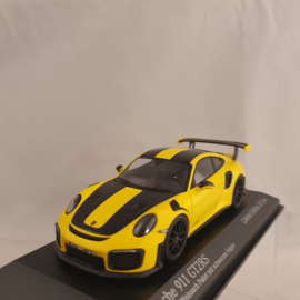 Porsche 911 991 GT2 RS Weissach 2018 Racing Yellow Black 1/43 Minichamps 413067228