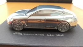 Porsche Panamera Turbo 1. Generation 2009 - Briefbeschwerer