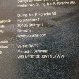 Porsche 718 Cayman GT4 Hardcover Brochure 2020 - NL