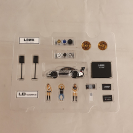 Dio64 LBWK 997 Chroom Auto Salon Diorama 1/64 DIO64-001