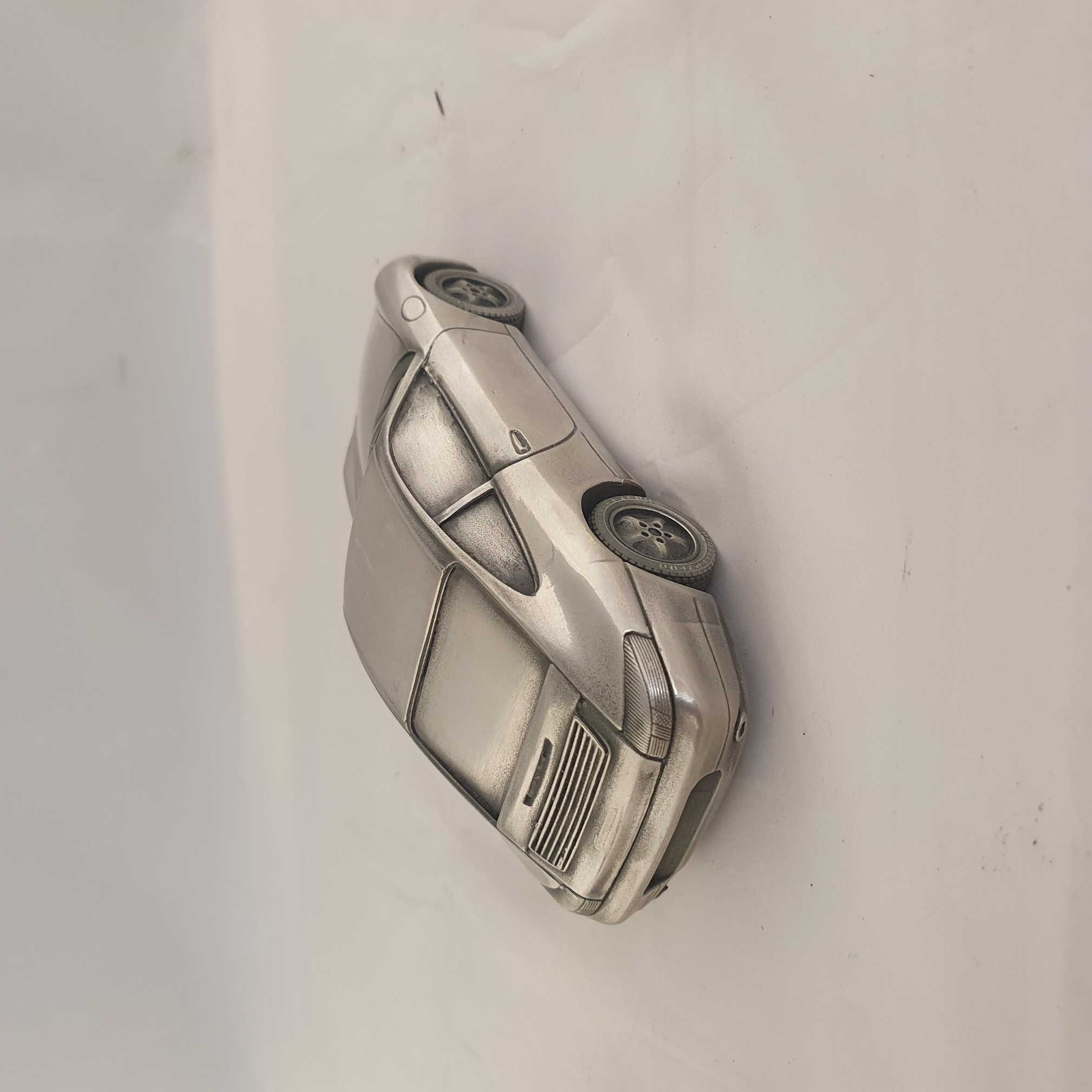 Porsche 911 996 Carrera 1:24 - Presse-papier en étain argent