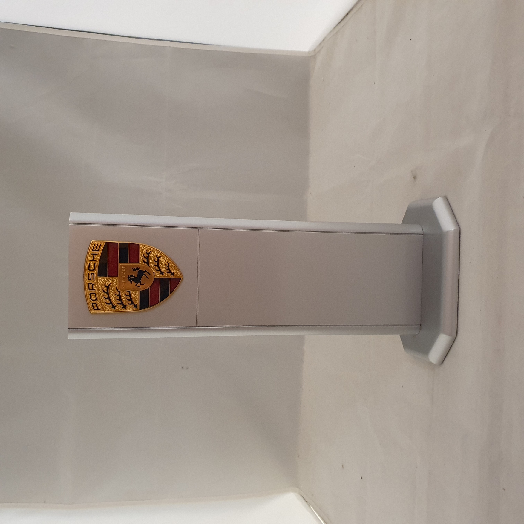 Porsche desktop pylon with logo - Porsche dealer edition