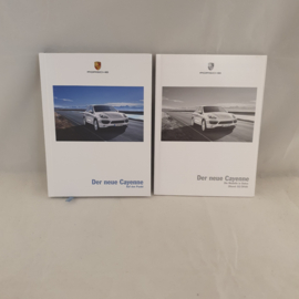 Porsche Cayenne hardcover brochure 2011 - DE WSLE1101000110
