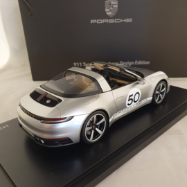 Porsche 911 (992) Targa 4S Heritage Design Edition GT Silver 1:18 Spark - WAP0219120MTRG