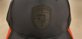 Porsche Baseballkappe schwarz/rot mit Gummi-Logo - WAP4900100J