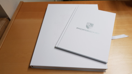 Porsche Brand book "70 years jubileum" Limited Edition medewerkers - Engels