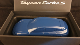 Porsche Taycan Cross Turismo Turbo S Neptune Blue 2021 - Briefbeschwerer