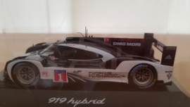 Porsche 919 Hybrid Präsentation Modell le Mans 2016