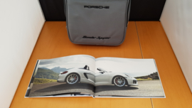 Porsche Boxster Spyder Powerbank met Solarpaneel - Owner Bag