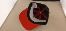 Porsche Baseballkappe schwarz/rot mit Gummi-Logo - WAP4900100J