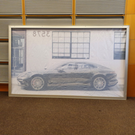 Bannière showroom du concessionnaire Porsche Panamera - encadrée 200 x 122 cm