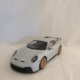 Porsche 911 992 GT3 2021 Gris Craie/Jantes Dorées 1/18 Minichamps 117069001