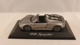 Porsche 918 Spyder official production model presentation model - IAA 2013