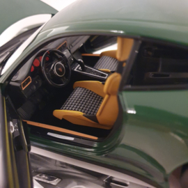 Porsche 911 991 GT3 2017 Irish Green 1/18 Minichamps 110067026