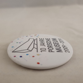 Porsche Museum - 10 Jahre 2009-2019 - Button