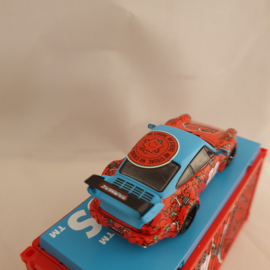 Porsche 911 964 RWB Mr. Men Little Miss in container 1/64 Tarmac - T64-037-MR