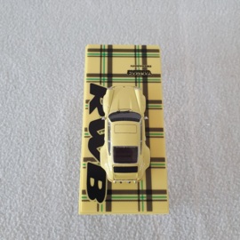 Porsche 911 Carrera 964 RWB Backdate geel 1/64 Tarmac - T64-046-YL