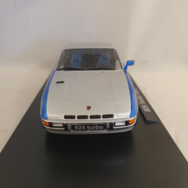 Porsche 924 Turbo Coupe 1986 Zilver / Blauw 1/18 KK-Scale KKDC180903