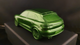 Porsche Macan Turbo 2020  Mambagreen metallic - Paperweight