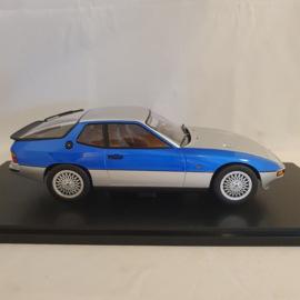 Porsche 924 Turbo Coupe 1986 Zilver / Blauw 1/18 KK-Scale KKDC180903