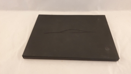 Porsche 718 Cayman S Black Edition - Brochure in collectors box