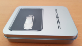 Porsche 911 991.1 miniatuur - magneet in collectors box