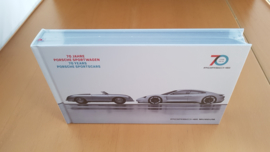Livre du musée Porsche "70 ans" Édition limitée Mittarbeiter