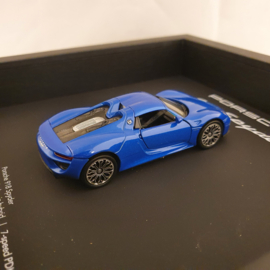 Porsche 918 Spyder blauw 3D Framed in schaduwbox - schaal 1:37