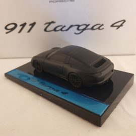 Porsche 911 991 Targa 4 - Paperweight on pedestal