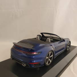 Porsche 911 992 Turbo S Cabriolet Gentian blue 2020 1/18 Minichamps 155069081