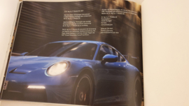 Porsche 911 992 GT3 Hardcover Broschüre 2022- DE