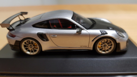 Porsche 911 (991.2) GT2 RS Weissach package - GT Argent