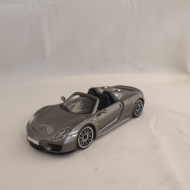 Porsche 918 Spyder gray - Bburago 1:24