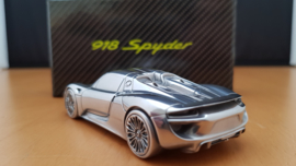 Porsche 918 Spyder - Paperweight