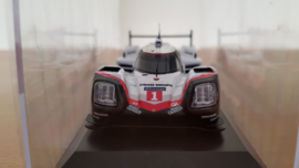 Porsche 919 Hybrid Presentatie model le Mans 2017