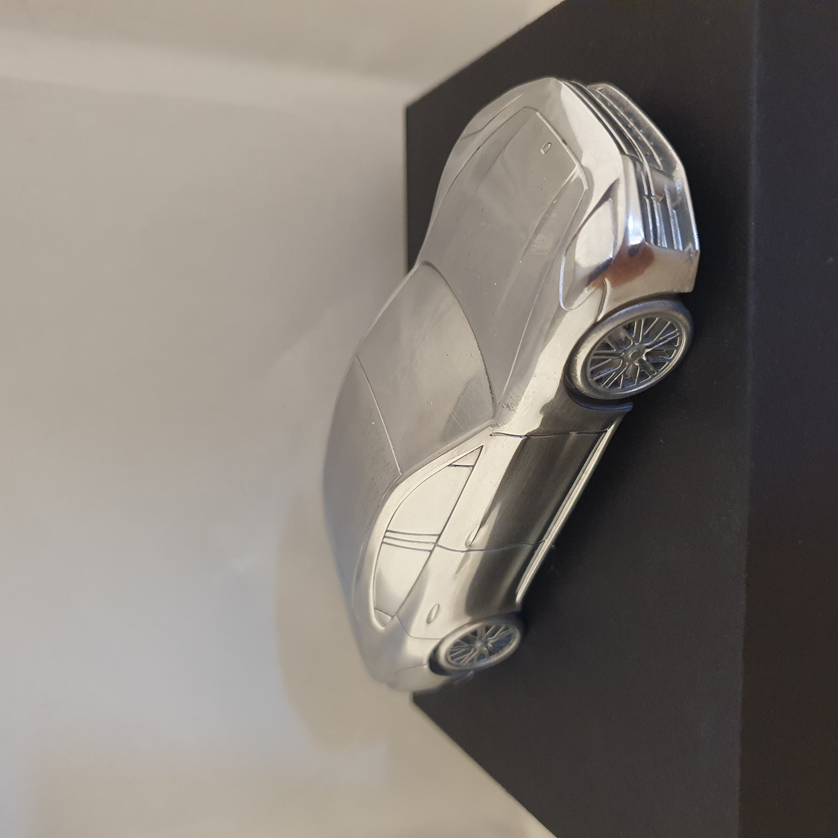 Porsche Panamera EV 2025  - Paperweight