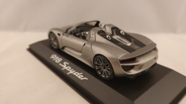 Porsche 918 Spyder official production model presentation model - IAA 2013