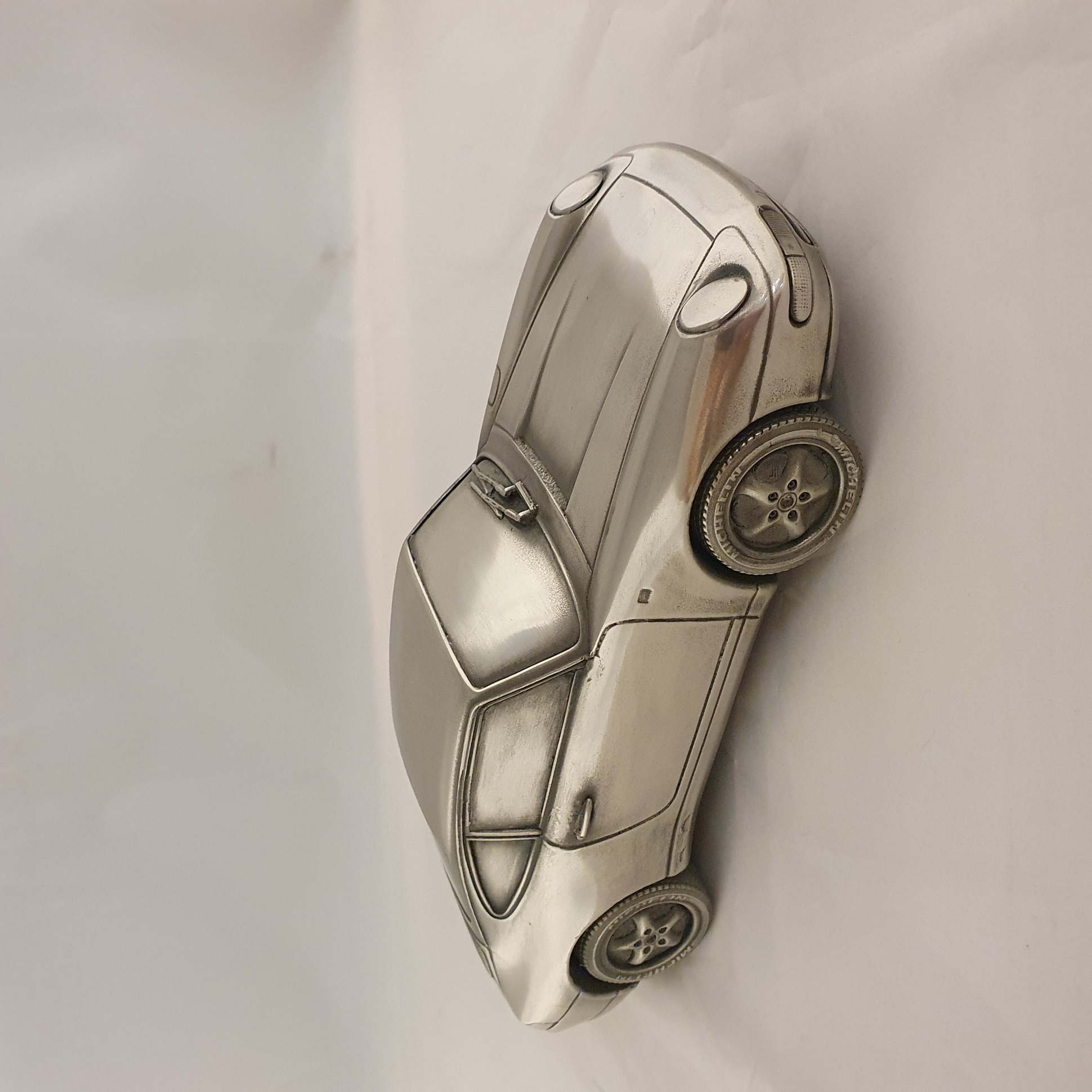 Porsche 911 993 Carrera 1:18 - Silver tin paperweight