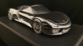 Porsche 918 Spyder - Paperweight - Mitarbeiter december 2013