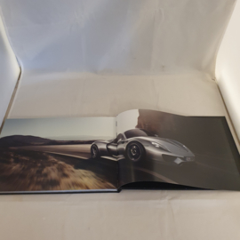 Brochure couverture rigide Porsche 918 Spyder 2014 WSLS1501000191