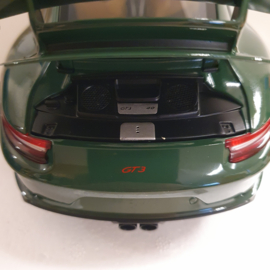 Porsche 911 991 GT3 2017 Irish Green 1/18 Minichamps 110067026