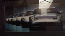 Porsche 911 générations oeuvre encadrée avec éclairage