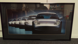 Porsche 911 generaties kunstwerk ingelijst met verlichting