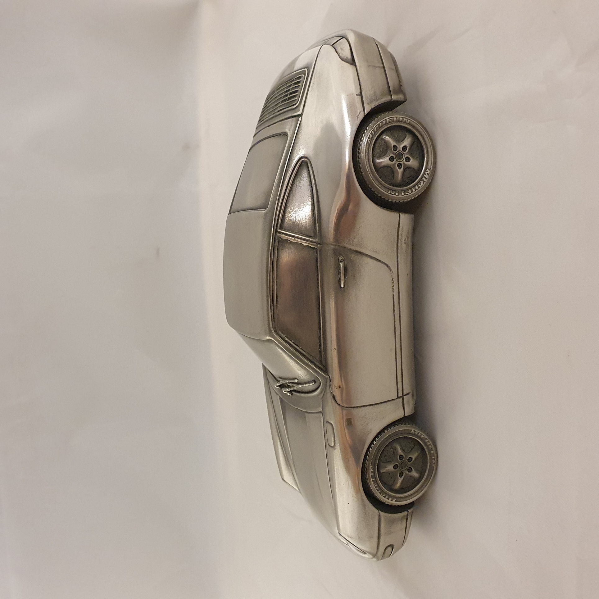 Porsche 911 993 Carrera 1:18 - Silver tin paperweight