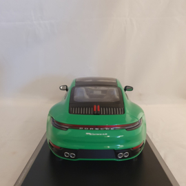 Porsche 911 992 Carrera 4S 2019 Vert Python 1/18 Minichamps 155067325