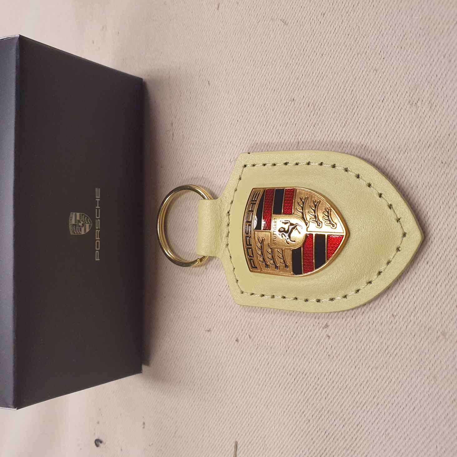 Keychain withPorsche emblem - Cartagena Yellow WAP0503570SWSA